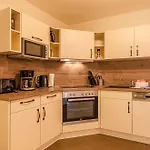 Mueritzkieker - In Der Hafenresidenz Mit Kamin & Wellness 公寓